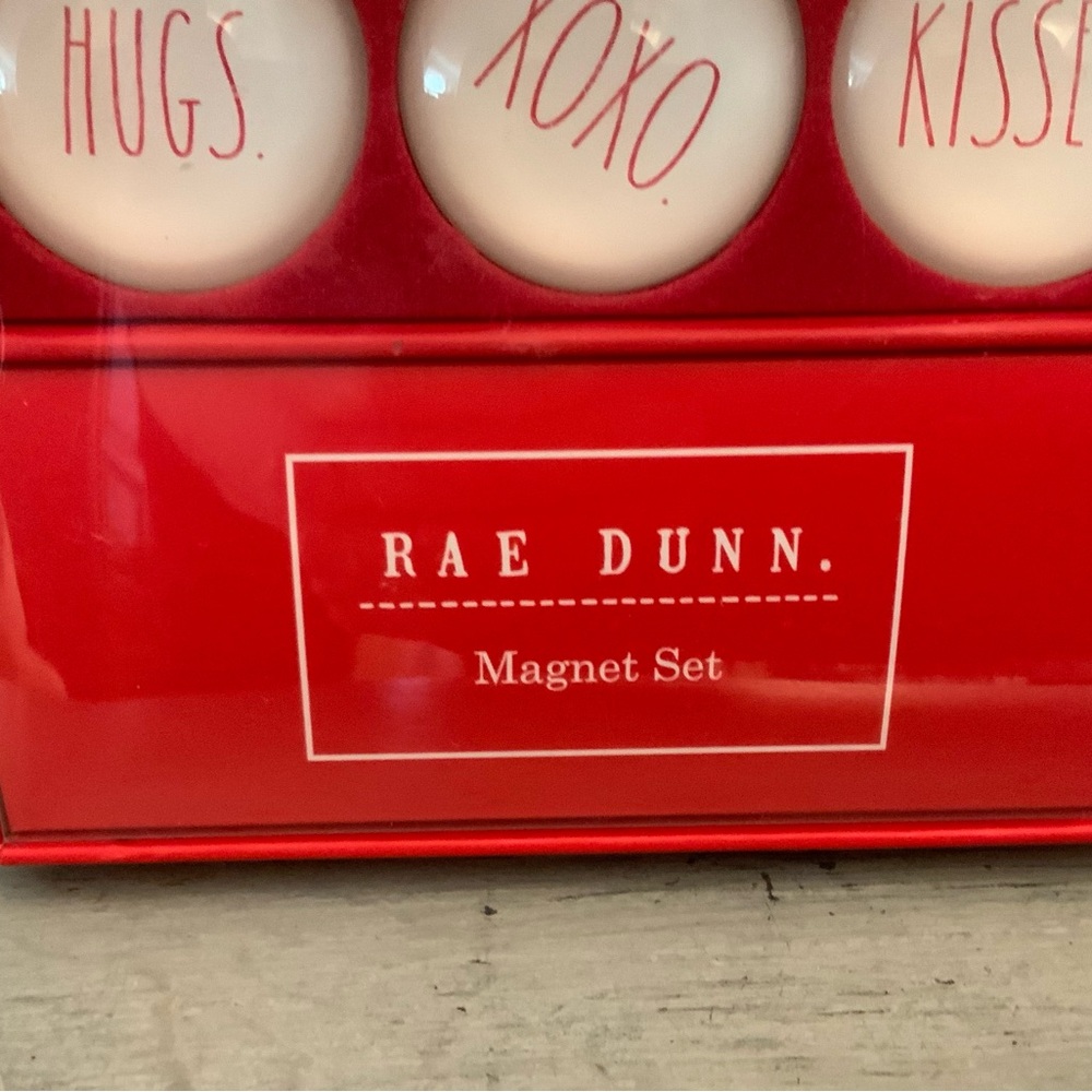Rae Dunn LOVE Glass Dome Magnets Set‎ of 6 New in Box - Picture 3 of 4